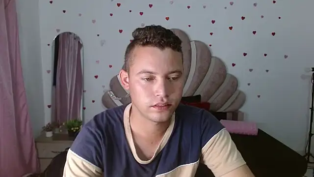 Snapshot of sven_fox723 chatting on 05.14.26 sven fox723 online show from 05.14.26