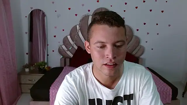 Snapshot of sven_fox723 chatting on 05.16.26 sven fox723 online show from 05.16.26