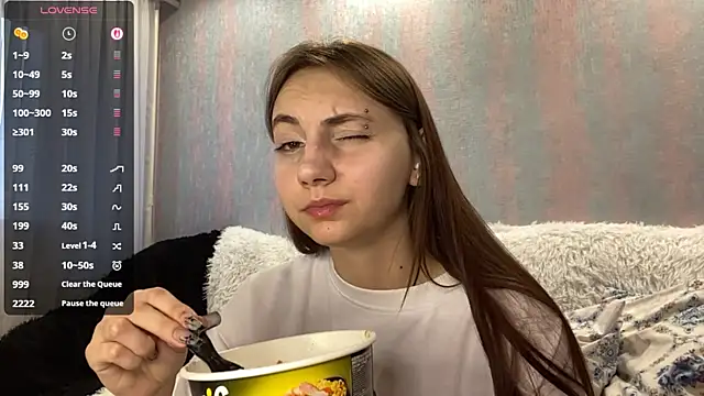 AlisaBloom online show from 04.22.26