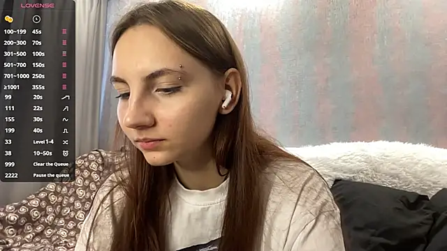 AlisaBloom online show from 04.27.26