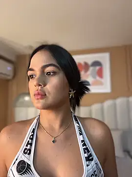 Bella-Ferrer online show from 04.17.26