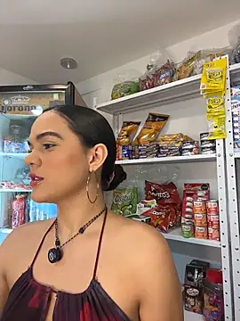 Snapshot of Bella-Ferrer chatting on 06.19.26 Bella-Ferrer online show from 06.19.26