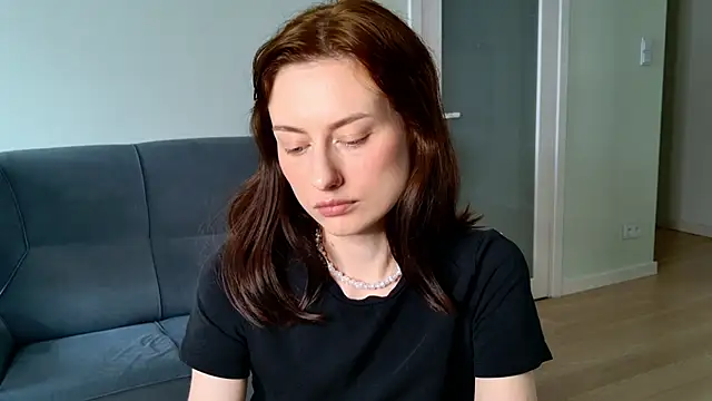 Snapshot of Dorimena chatting on 06.15.26 Dorimena online show from 06.15.26