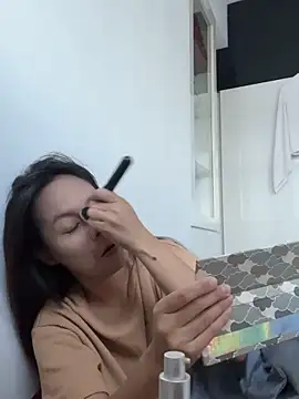 Snapshot of velvetveloura chatting on 03.13.26 velvetveloura online show from 03.13.26