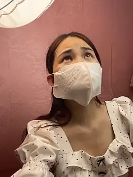 Emma 2603 online show from 04.03.26