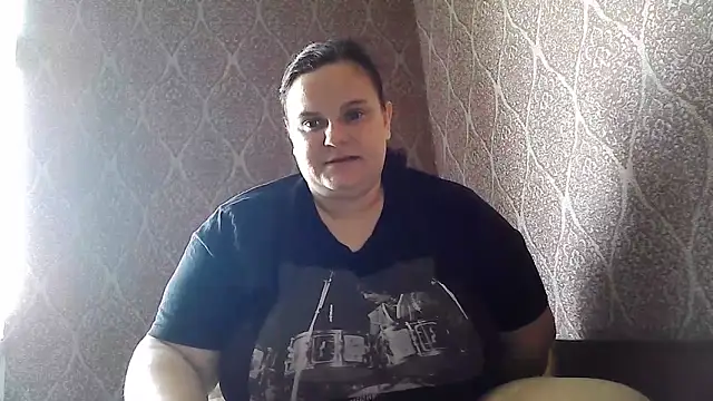Snapshot of DollyGersonn chatting on 06.22.26 DollyGersonn online show from 06.22.26