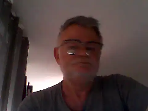 Snapshot of oura chatting on 06.30.26 oura online show from 06.30.26