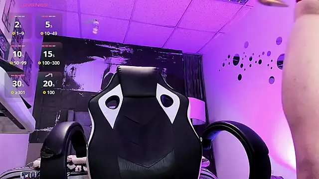 liam scoot  online show from 03.26.26