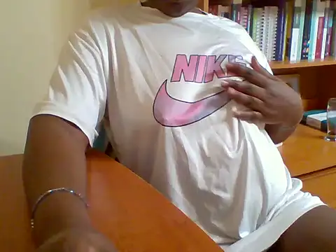 melaninebony2 online show from 03.27.26