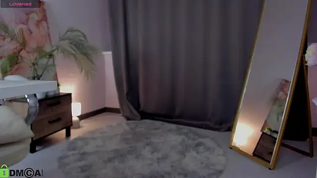 LeticiaRomano online show from 04.11.26