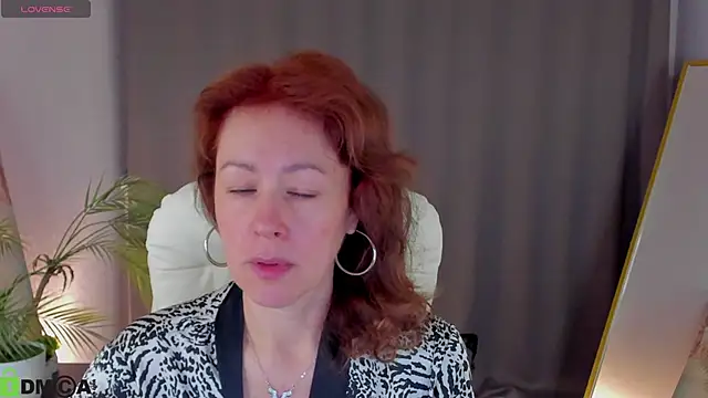 LeticiaRomano online show from 04.15.26