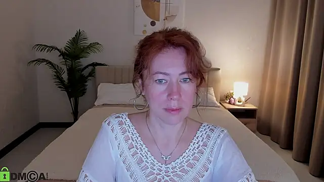 Snapshot of LeticiaRomano chatting on 05.24.26 LeticiaRomano online show from 05.24.26