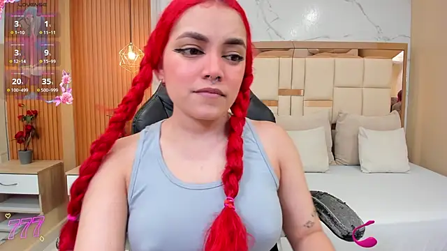Snapshot of luna_veega chatting on 07.17.26 luna veega online show from 07.17.26