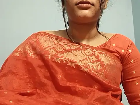 Emma 4433 online show from 04.15.26