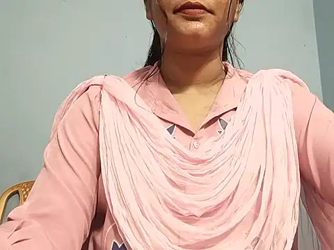 Emma 4433 online show from 04.21.26