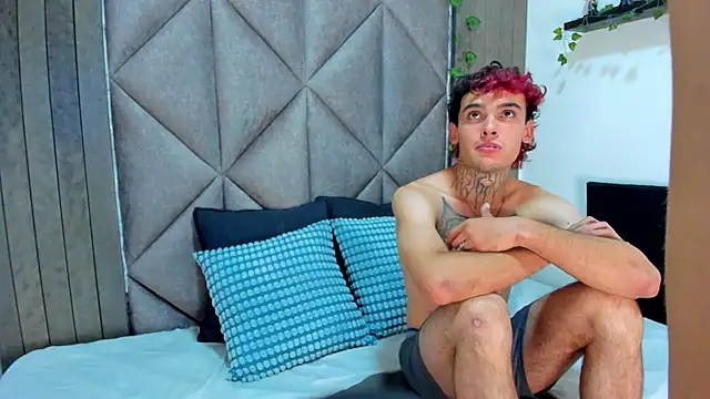 KatAmbers   online show from 03.26.26