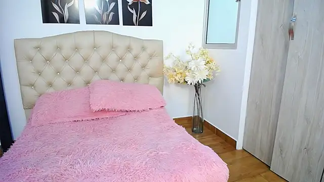 Tamar4 f00x online show from 04.25.26