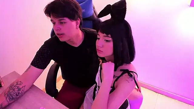 Melody and Max online show from 04.03.26