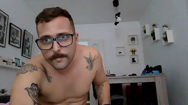 Snapshot of yanick931 chatting on 06.10.26 yanick931 online show from 06.10.26