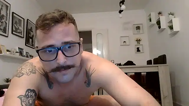 Snapshot of yanick931 chatting on 06.11.26 yanick931 online show from 06.11.26