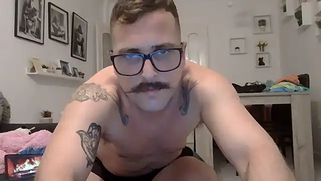 Snapshot of yanick931 chatting on 06.14.26 yanick931 online show from 06.14.26