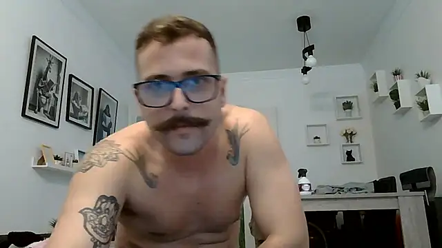 Snapshot of yanick931 chatting on 07.22.26 yanick931 online show from 07.22.26