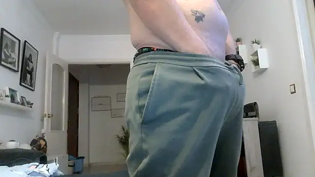 Snapshot of yanick931 chatting on 07.24.26 yanick931 online show from 07.24.26