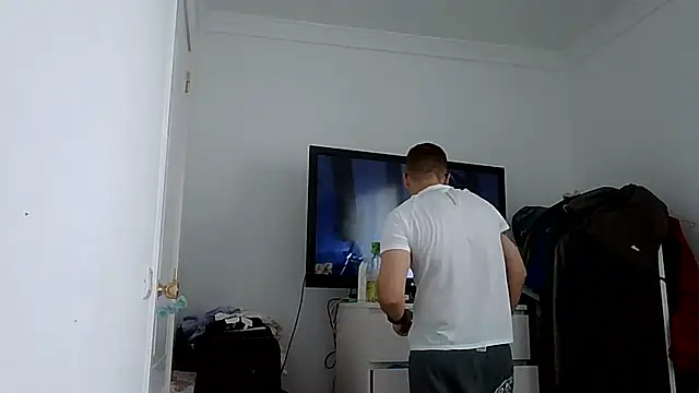 Snapshot of yanick931 chatting on 07.26.26 yanick931 online show from 07.26.26