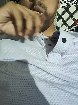 Snapshot of Lucy8992_4u chatting on 04.11.26 Lucy8992 4u online show from 04.11.26