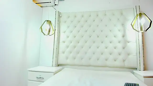 JEAN LEWIS2 online show from 04.01.26