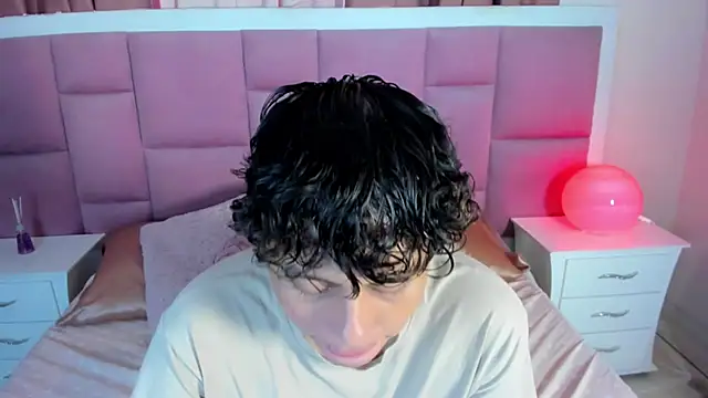 Snapshot of chico_medusa chatting on 05.27.26 chico medusa online show from 05.27.26