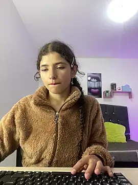 LINDA EF online show from 04.24.26