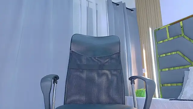 Oliver bigblack cock online show from 03.24.26