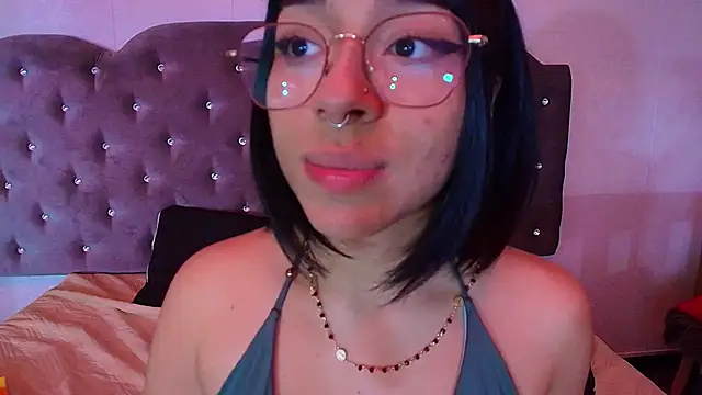 Snapshot of Amarantha_rosse chatting on 04.18.26 Amarantha rosse online show from 04.18.26