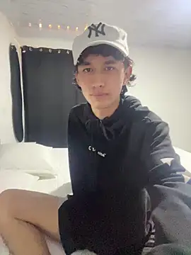 sam london26 online show from 03.16.26