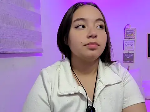 Snapshot of cherry_valeria chatting on 05.16.26 cherry valeria online show from 05.16.26