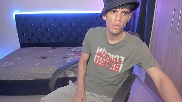 Josy 11 online show from 04.13.26