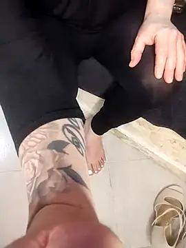 Snapshot of feetandcock85 chatting on 03.16.26 feetandcock85 online show from 03.16.26