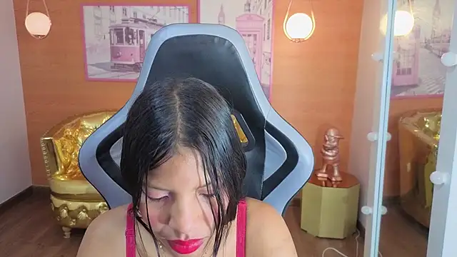 Snapshot of emily_smith_t chatting on 07.02.26 emily smith t online show from 07.02.26