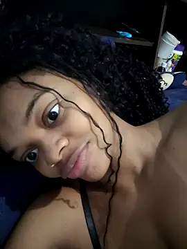Snapshot of marialuiza2027 chatting on 03.29.26 marialuiza2027 online show from 03.29.26