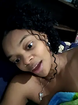 Snapshot of marialuiza2027 chatting on 04.13.26 marialuiza2027 online show from 04.13.26