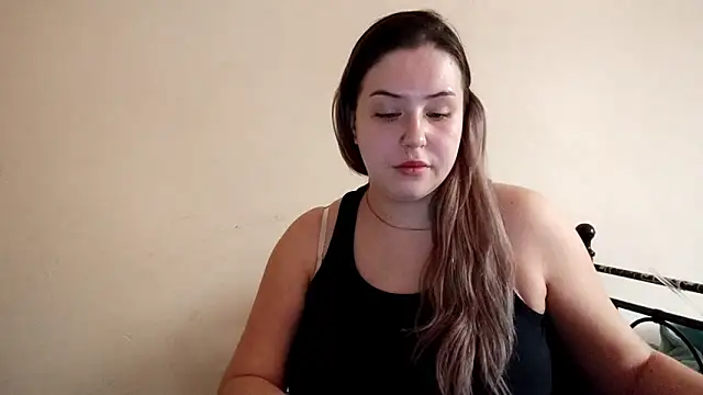 LolaSeduce online show from 04.24.26