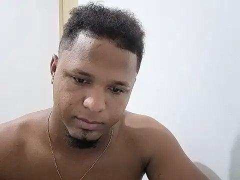 Snapshot of estrellajunior chatting on 06.11.26 estrellajunior online show from 06.11.26