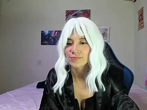 EvelinSerrato444 online show from 04.19.26