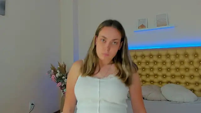MelanieCuty online show from 07.16.26