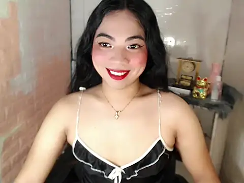 Snapshot of xLinda_Walkerx chatting on 05.19.26 xLinda Walkerx online show from 05.19.26