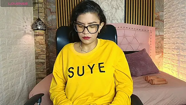 AishaCambell  online show from 04.22.26