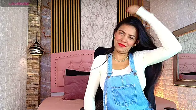 Snapshot of AishaCambell_ chatting on 05.09.26 AishaCambell online show from 05.09.26