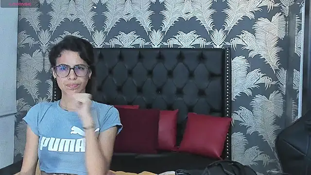 Snapshot of Emily_Lopera chatting on 06.28.26 Emily Lopera online show from 06.28.26