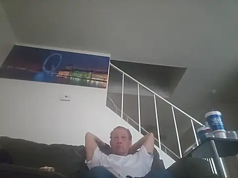 Snapshot of yourMasterisBored chatting on 07.27.26 yourMasterisBored online show from 07.27.26
